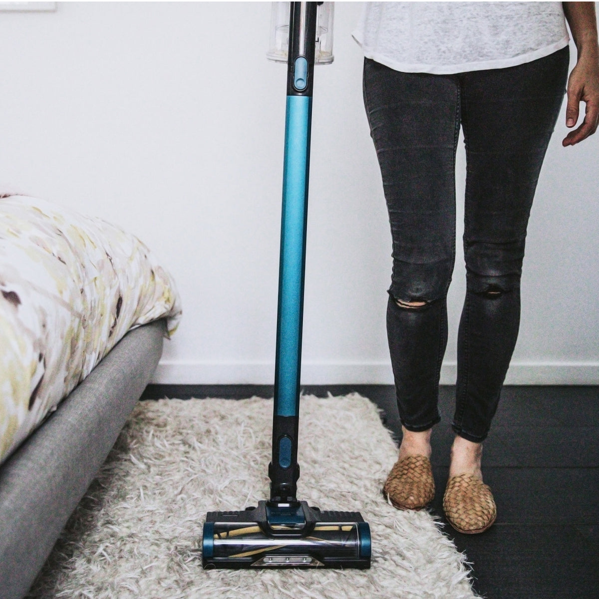 Shark Cordless Vacuum with Self Cleaning Brushroll