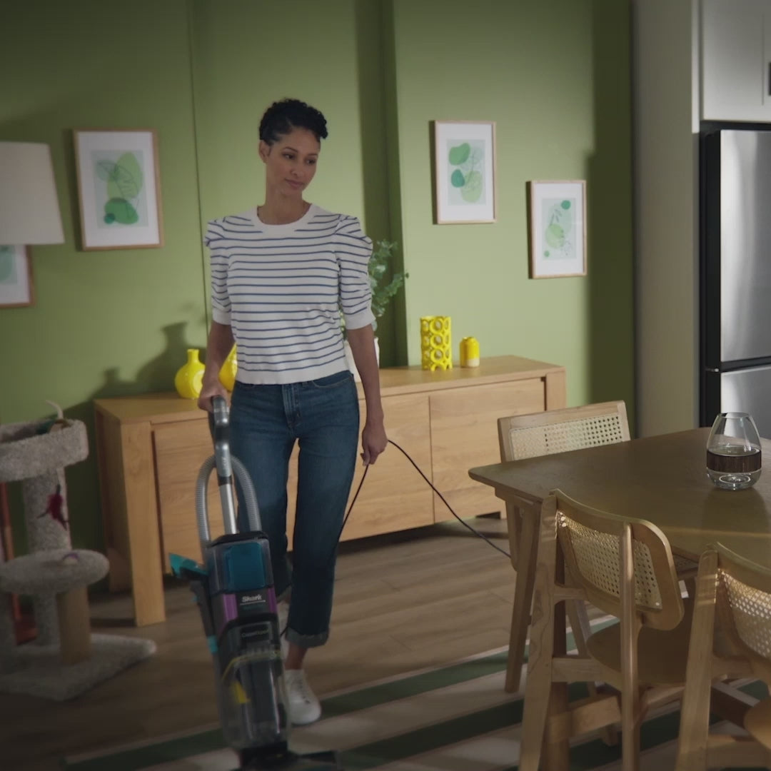 Shark CarpetXpert HairPro Pet with StainStriker